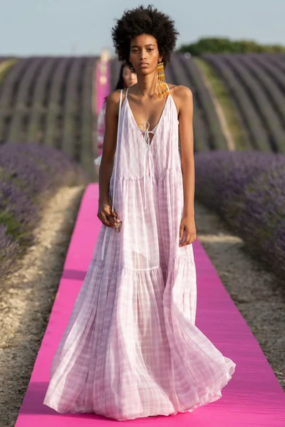 Look 35